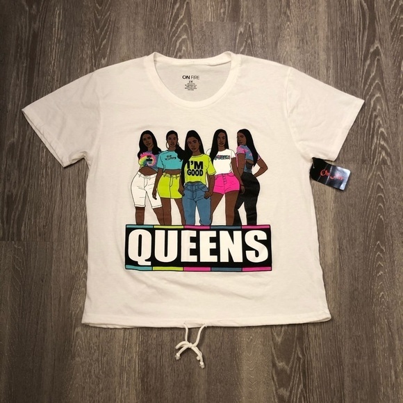 On‎ Fire Queens Friends White Tee Cropped Size 2XL​ - Picture 1 of 5